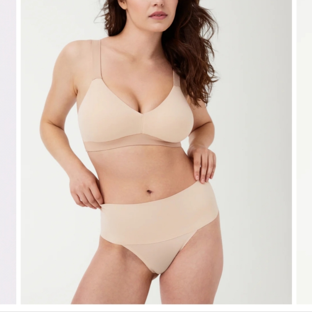 Spanx Undie-tectable Thong